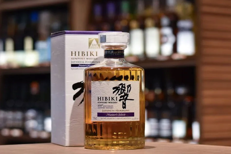 Hibiki Japanese Harmony là đỉnh cao nghệ thuật pha trộn whisky