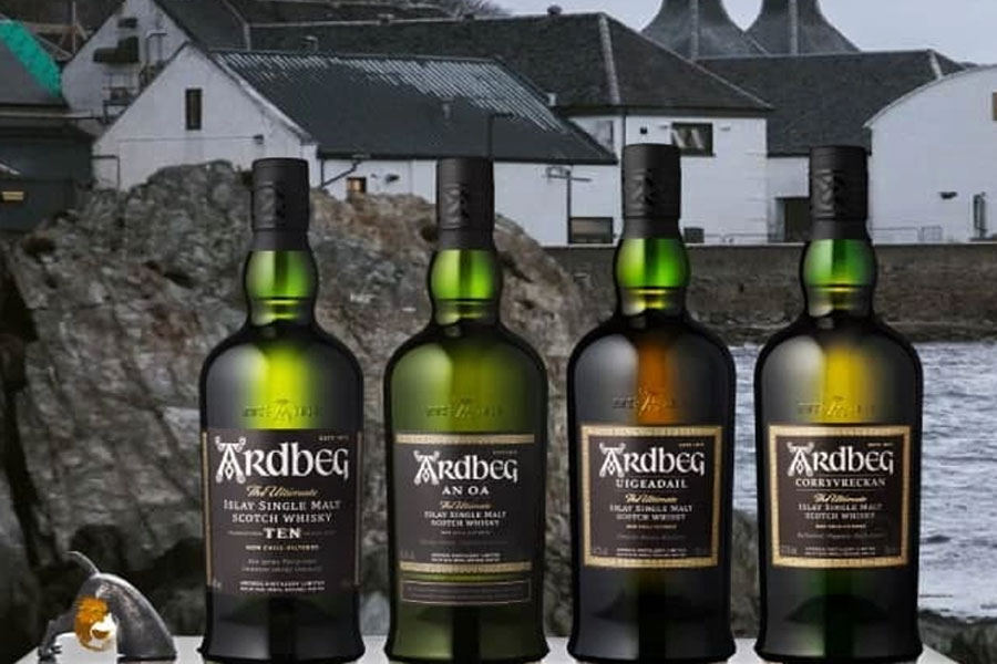Rượu Ardbeg Single Malt 10YO được sản xuất tại Ardbeg Distillery