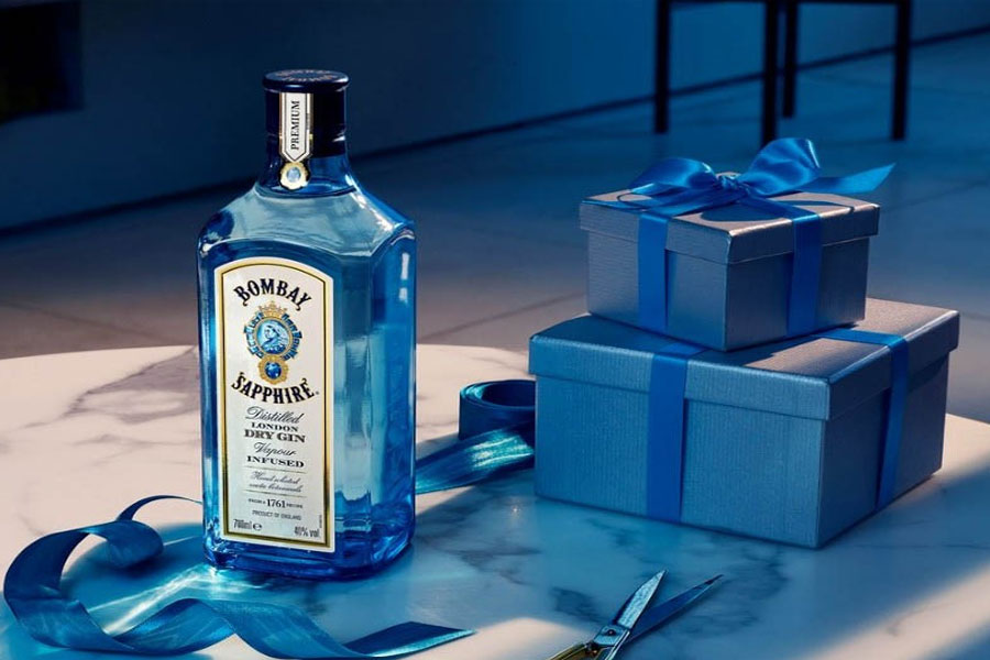 Rượu Bombay Sapphire có hương vị thanh mát