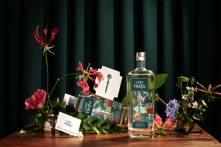 Rượu Lady Trieu Contemporary Vietnam Gin có hương vị dễ tiếp cận