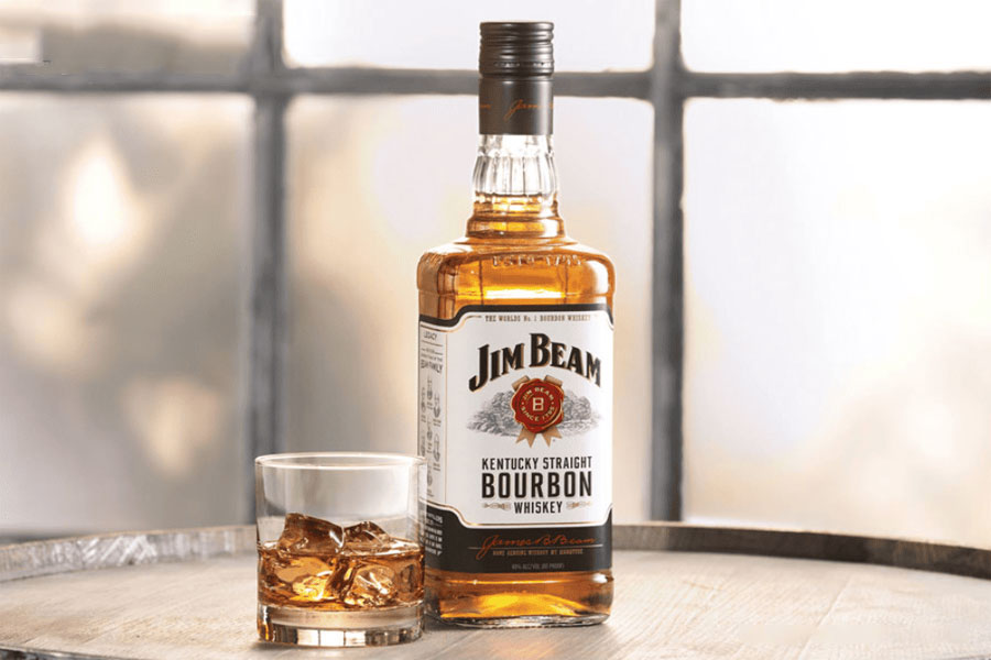 Sản phẩm rượu Jim Beam White hiện bán tại Việt Âu Bev