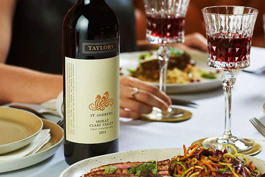 Thưởng thức Wakefield Taylor Fw St Andrew Shiraz cùng các món ăn