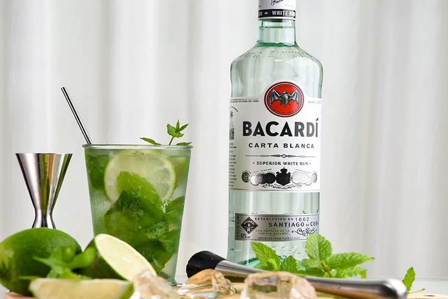 Tìm hiểu về rượu Bacardi White Rum