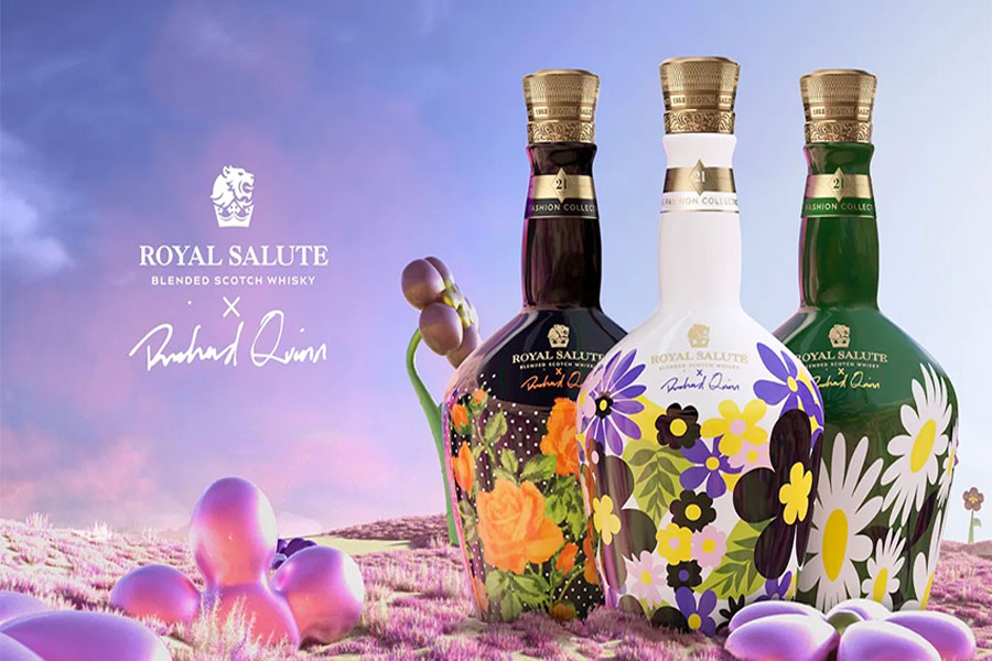Royal Salute 21Yo Richard Quinn với thiết kế nghệ thuật
