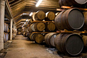 Royal Salute 26YO được ủ trong thùng gỗ sồi quý hiếm