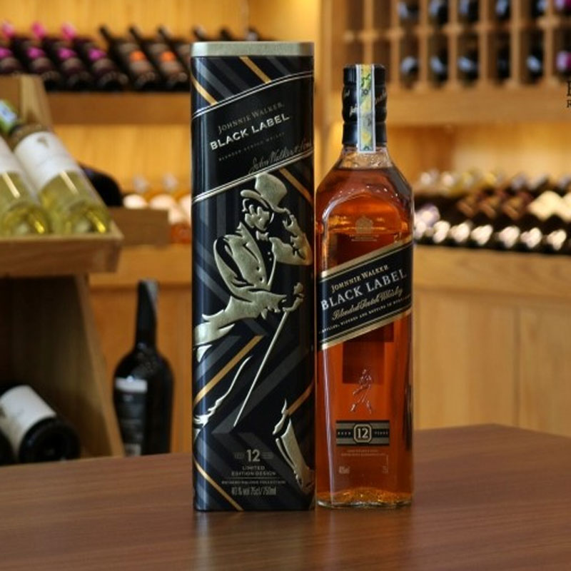 Rượu Johnnie Walker Black Label 12 Year Old tại Việt Âu Bev