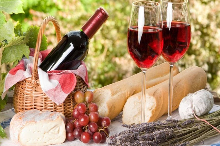 Rượu vang đỏ có thể để được trong thời gian khoảng 2 - 5 năm