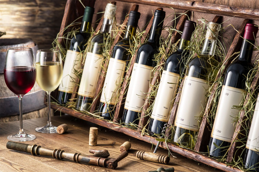 Rượu vang không có hạn sử dụng cố định mà phụ thuộc vào vòng đời của rượu