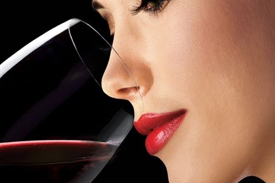 Tác dụng của rượu vang đối với sức khỏe người thưởng thức